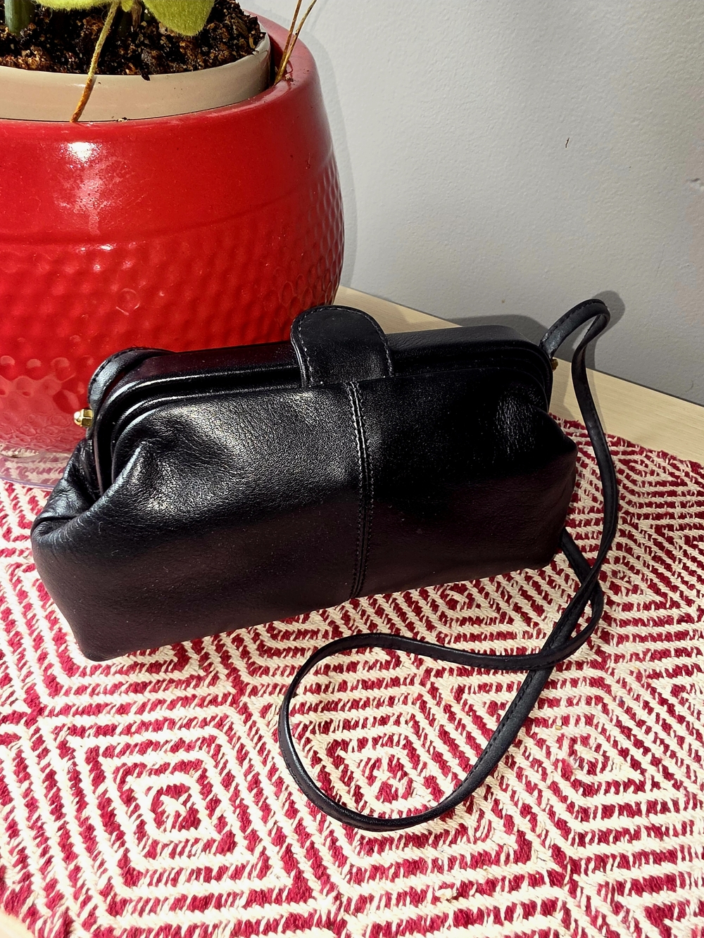 Black Leather Crossbody Bag - Classic Women's Shoulder Purse